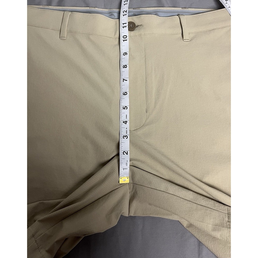 Tommy Bahama Chip Shot Golf Shorts Men's 38 Khaki IslandZone UPF 50 Stretch - Picture 5 of 10